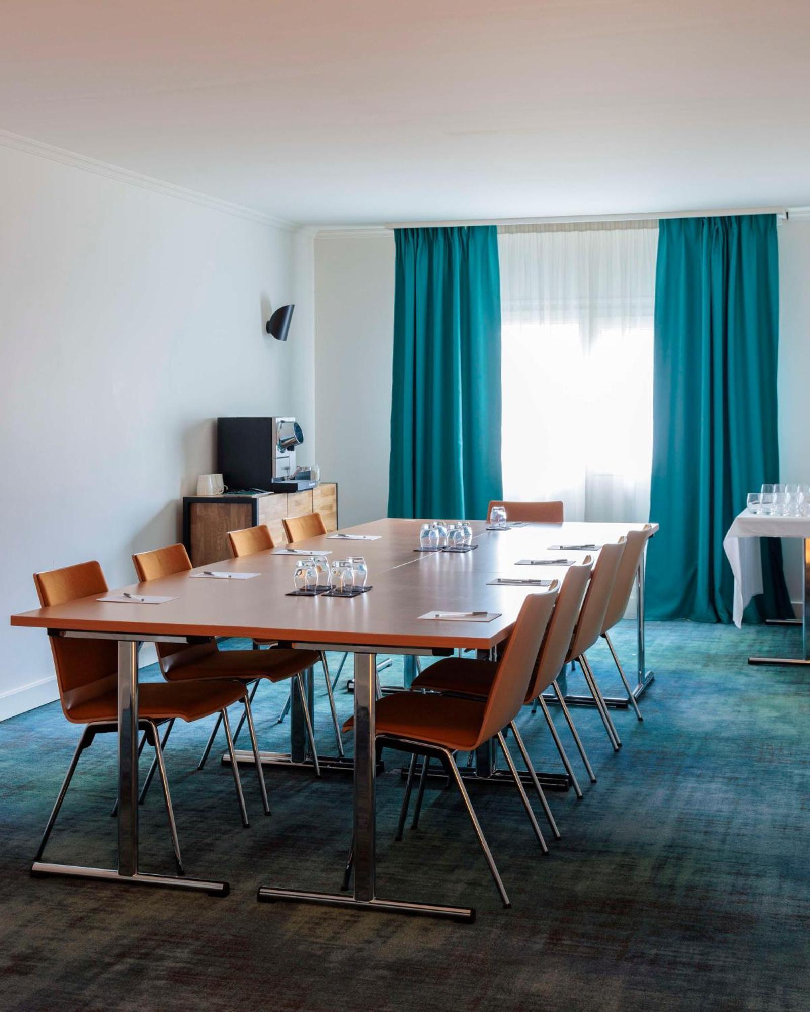 Hilton Garden Inn Marseille Provence Airport Marignane Kültér fotó